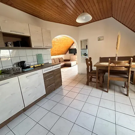 Fonix Apartmanhaz Lägenhet Vonyarcvashegy