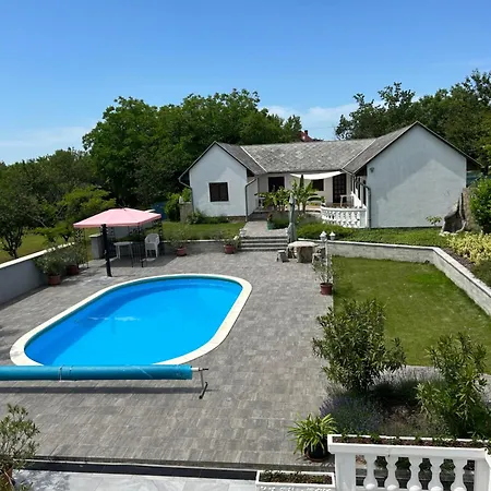 Fonix Apartmanhaz